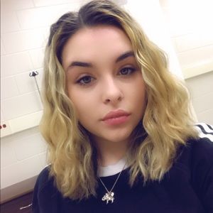 Meet your Posher, Victoria